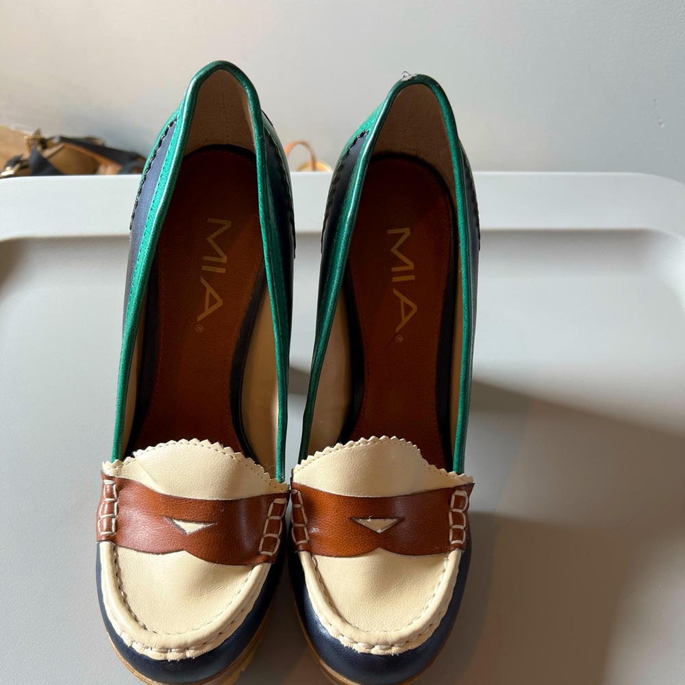 Mia heels brand new size 7.5